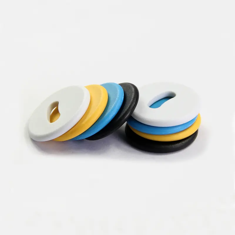 Textile RFID laundry tag for industrial linen tracking